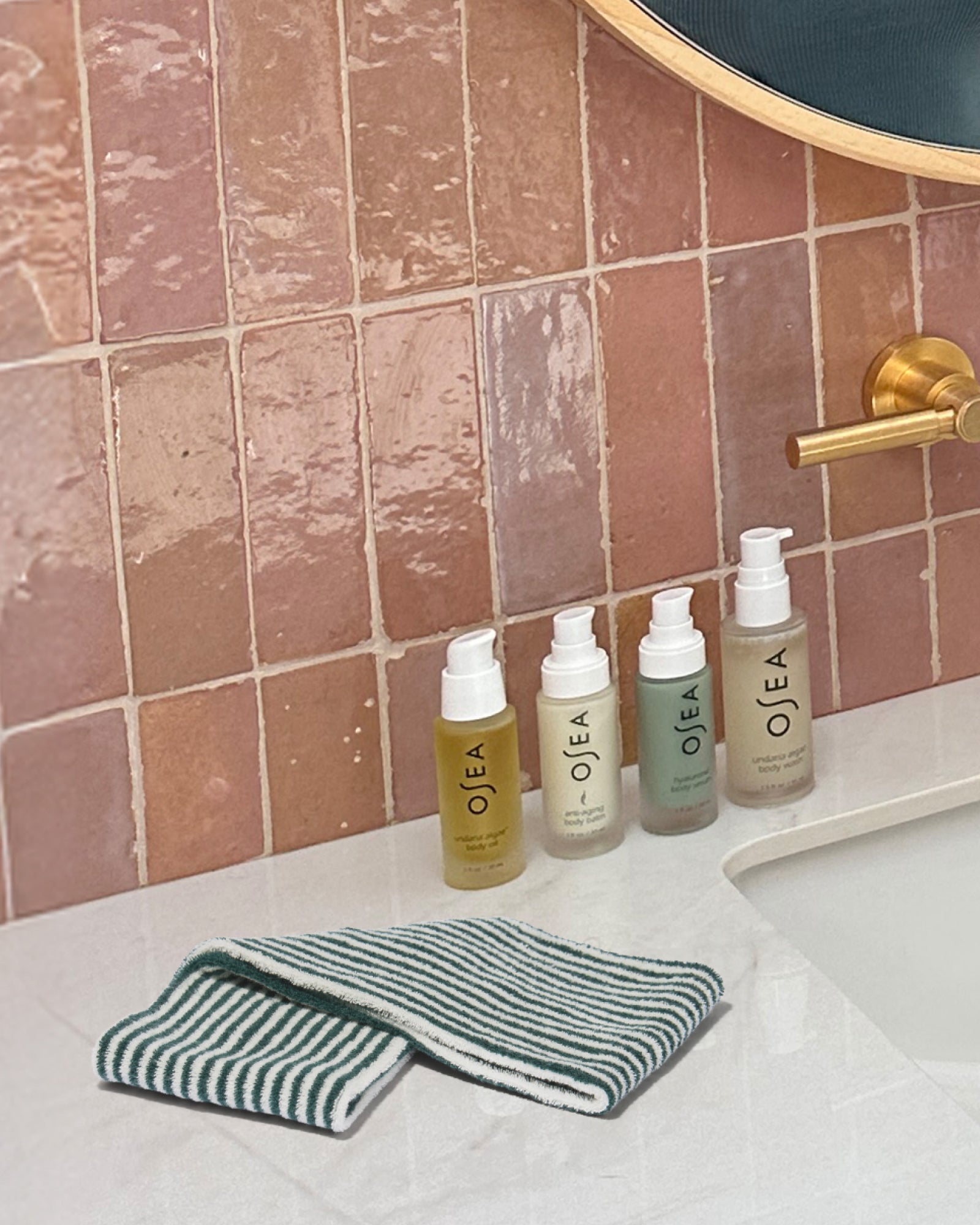SPA-HB_PDP_LIFESTYLE2_1600x2000_1.jpg